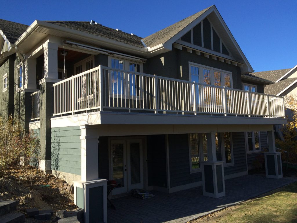 Premium Fencing Products in Saskatoon - Oasis Outdoor Products